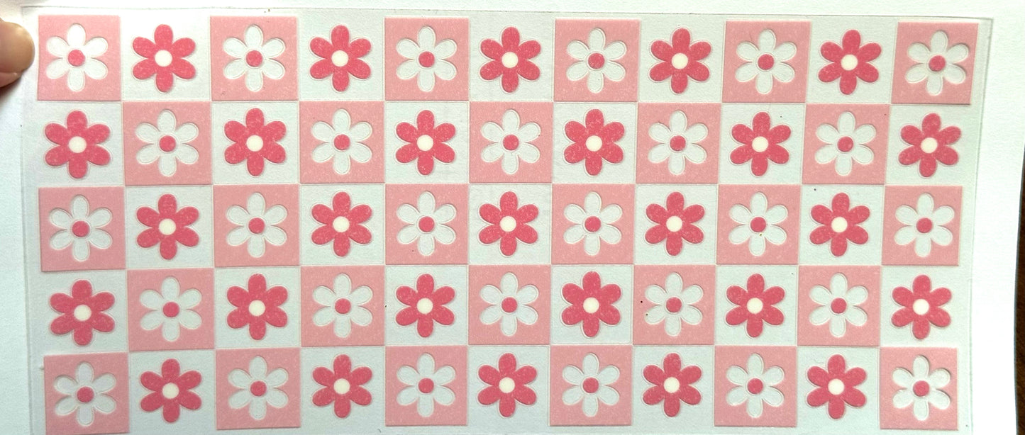 Checkered Flowers Pink